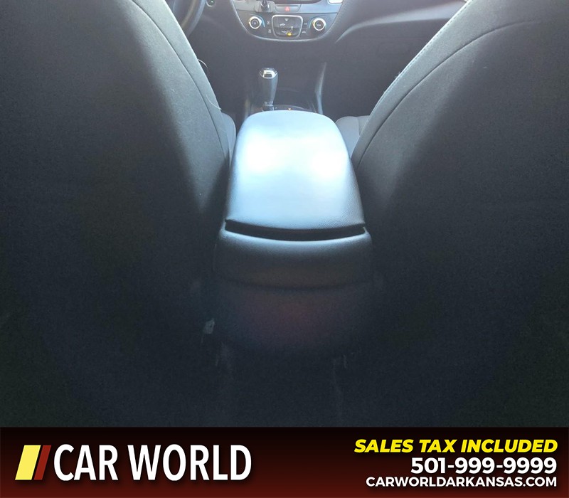 Chevrolet Malibu Vehicle Full-screen Gallery Image 19