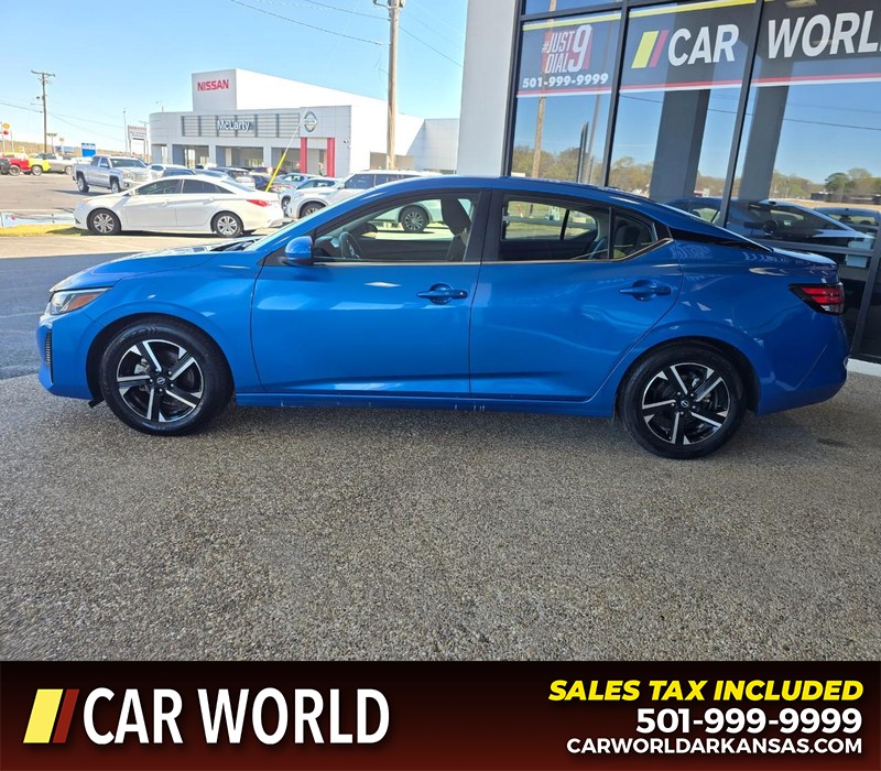 Nissan Sentra Vehicle Full-screen Gallery Image 4