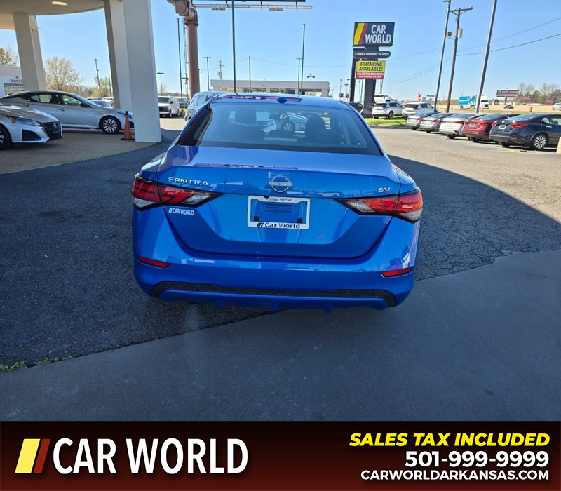 Nissan Sentra Vehicle Full-screen Gallery Image 5