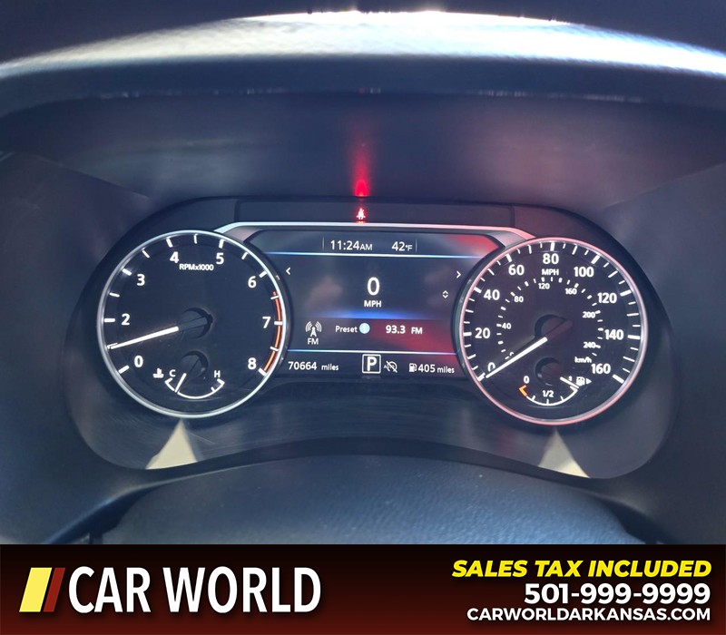 Nissan Sentra Vehicle Full-screen Gallery Image 17