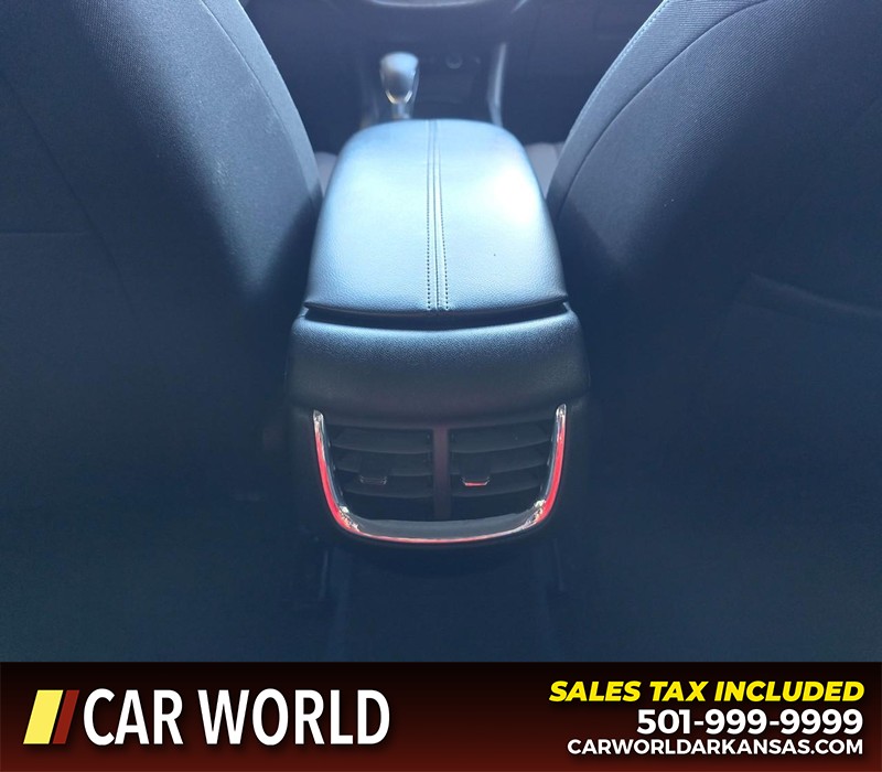 Chevrolet Malibu Vehicle Full-screen Gallery Image 20