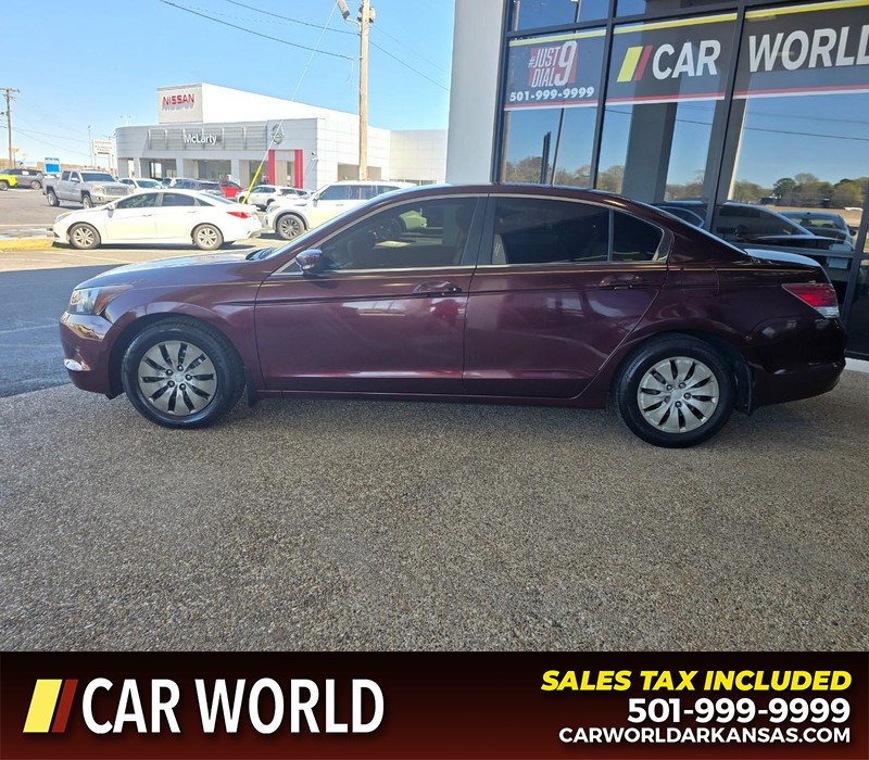 Honda Accord Sedan Vehicle Full-screen Gallery Image 4