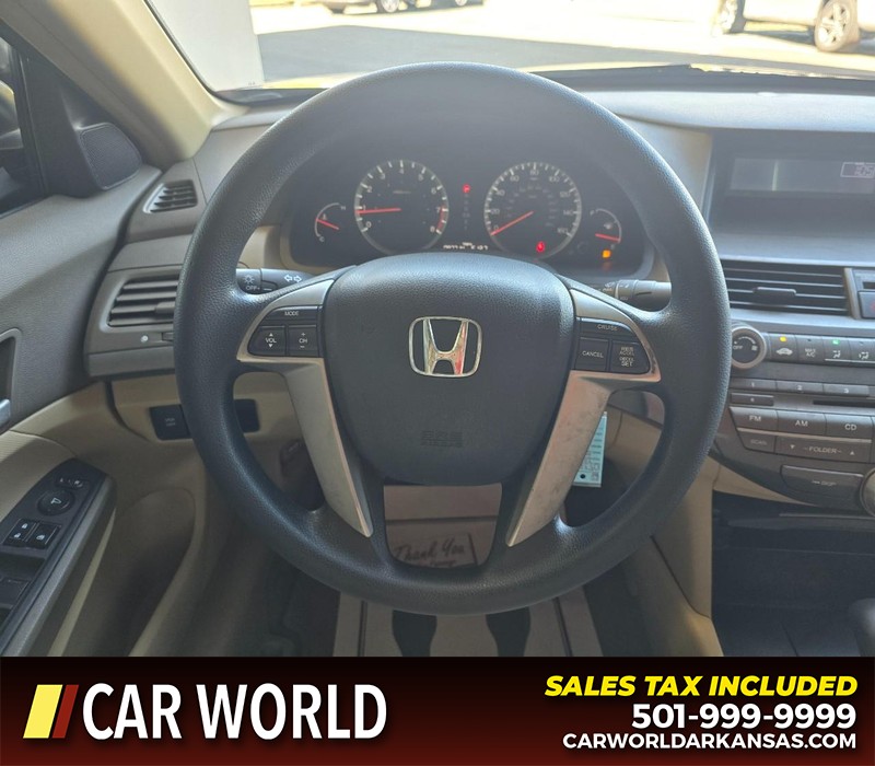 Honda Accord Sedan Vehicle Full-screen Gallery Image 15