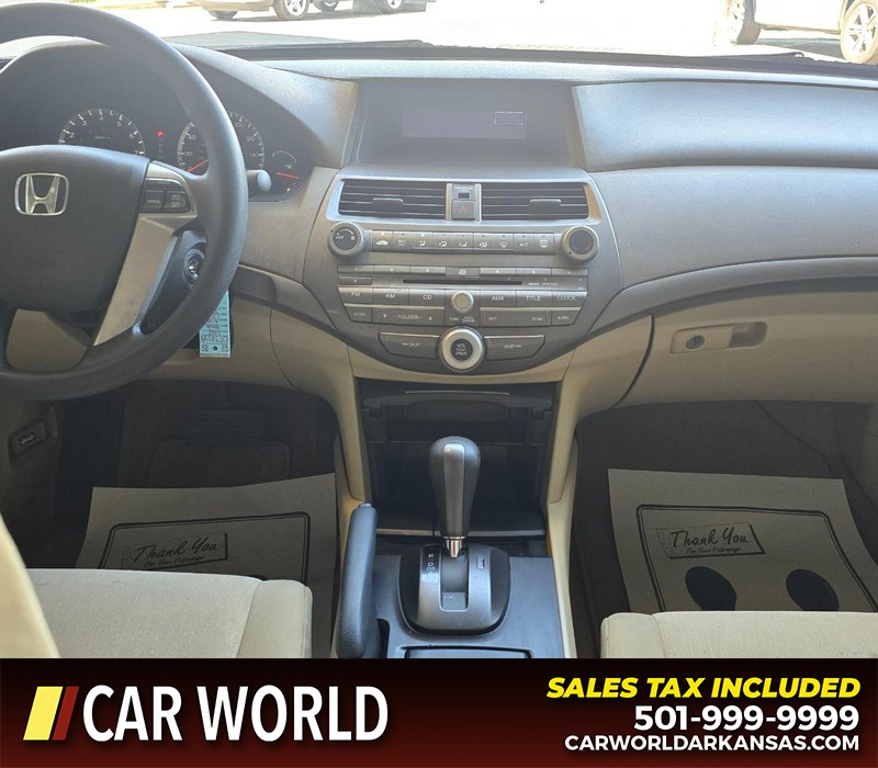 Honda Accord Sedan Vehicle Full-screen Gallery Image 18