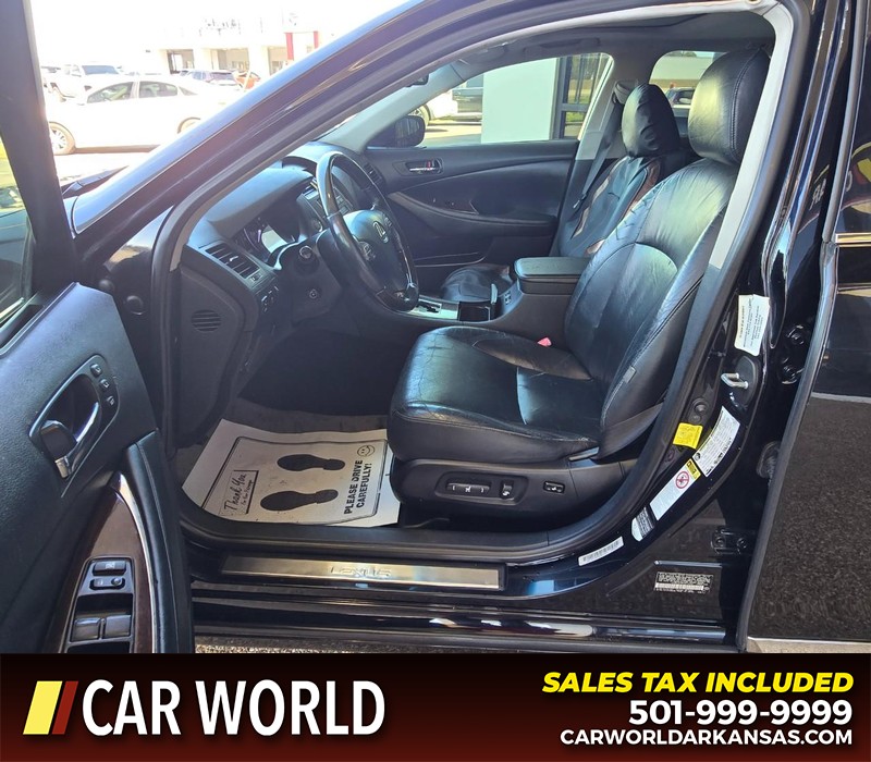 Lexus ES 350 Vehicle Full-screen Gallery Image 8