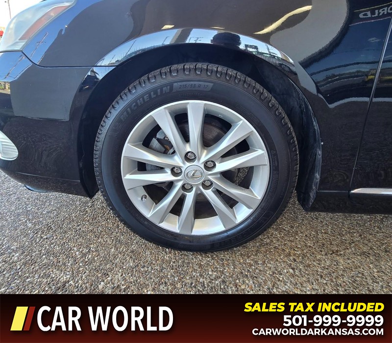 Lexus ES 350 Vehicle Full-screen Gallery Image 24