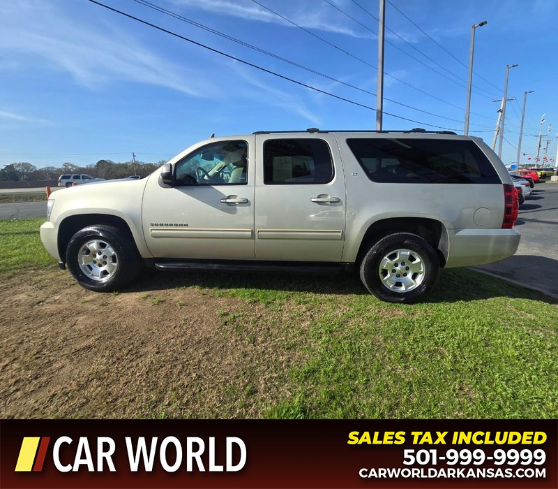 Chevrolet Suburban Vehicle Full-screen Gallery Image 4