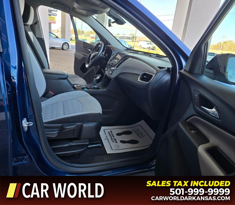 Chevrolet Equinox Vehicle Full-screen Gallery Image 11