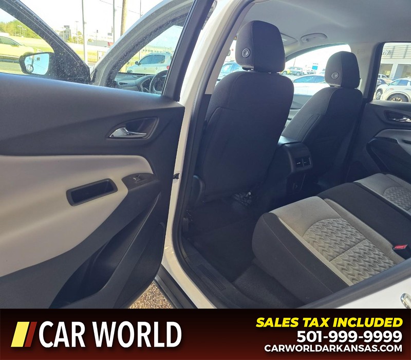 Chevrolet Equinox Vehicle Full-screen Gallery Image 9