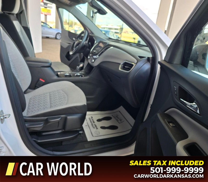 Chevrolet Equinox Vehicle Full-screen Gallery Image 11