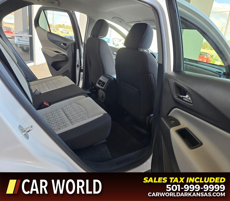 Chevrolet Equinox Vehicle Full-screen Gallery Image 12