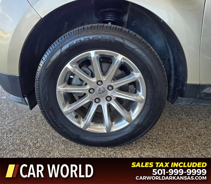 Lincoln MKX Vehicle Full-screen Gallery Image 6