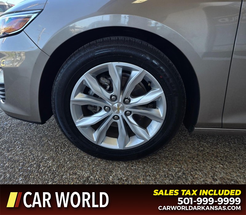 Chevrolet Malibu Vehicle Full-screen Gallery Image 6