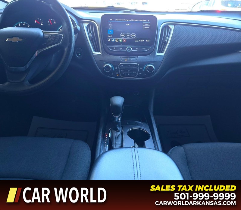 Chevrolet Malibu Vehicle Full-screen Gallery Image 18