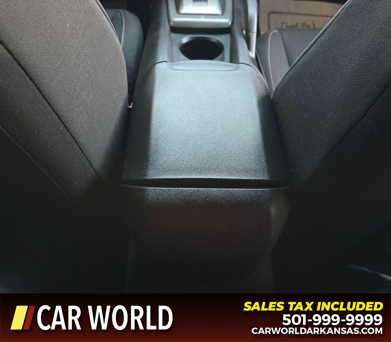 Chevrolet Camaro Vehicle Full-screen Gallery Image 18