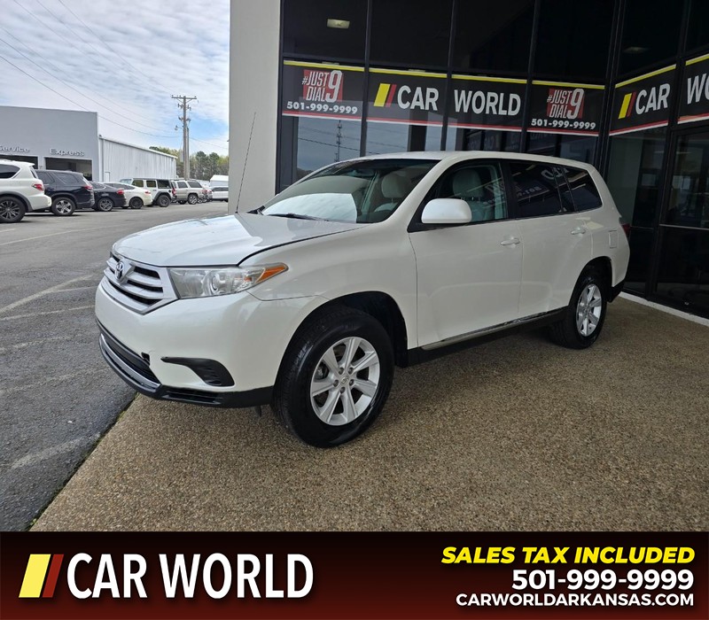 Toyota Highlander Vehicle Full-screen Gallery Image 3