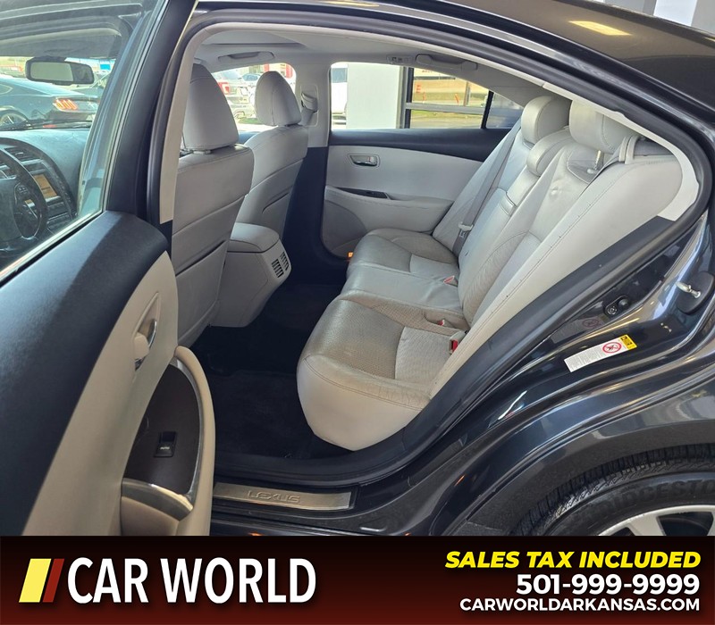 Lexus ES 350 Vehicle Full-screen Gallery Image 10