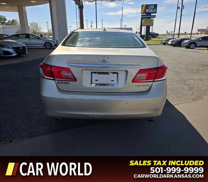 Lexus ES 350 Vehicle Full-screen Gallery Image 5