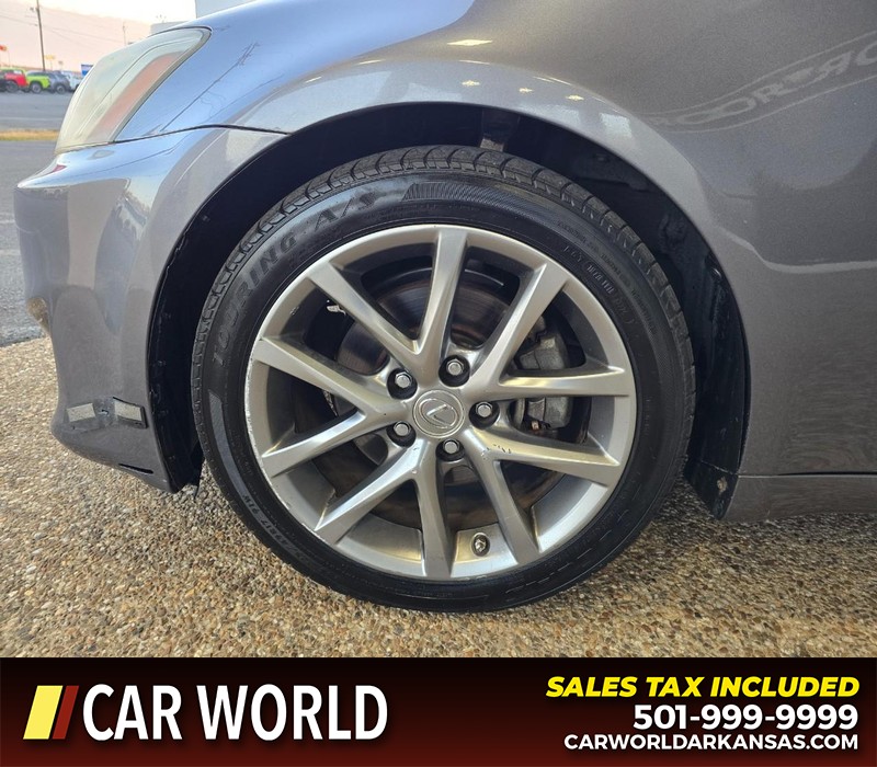 Lexus IS 250 Vehicle Full-screen Gallery Image 6