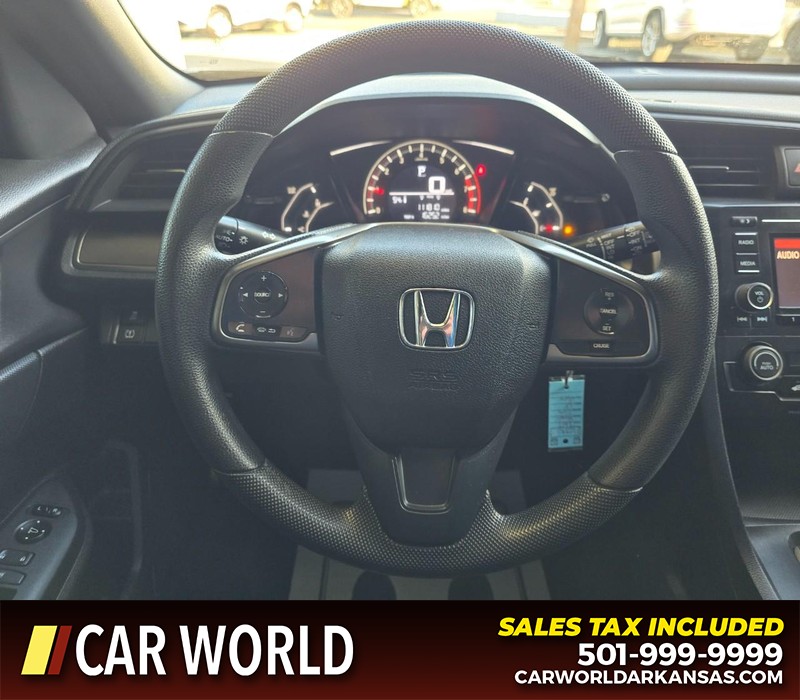 Honda Civic Hatchback Vehicle Full-screen Gallery Image 15