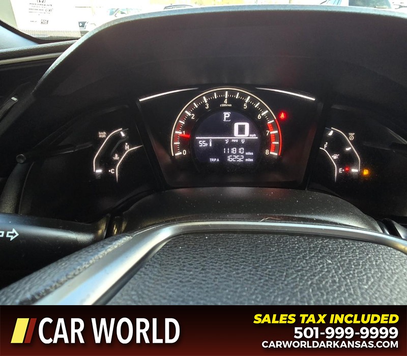 Honda Civic Hatchback Vehicle Full-screen Gallery Image 17