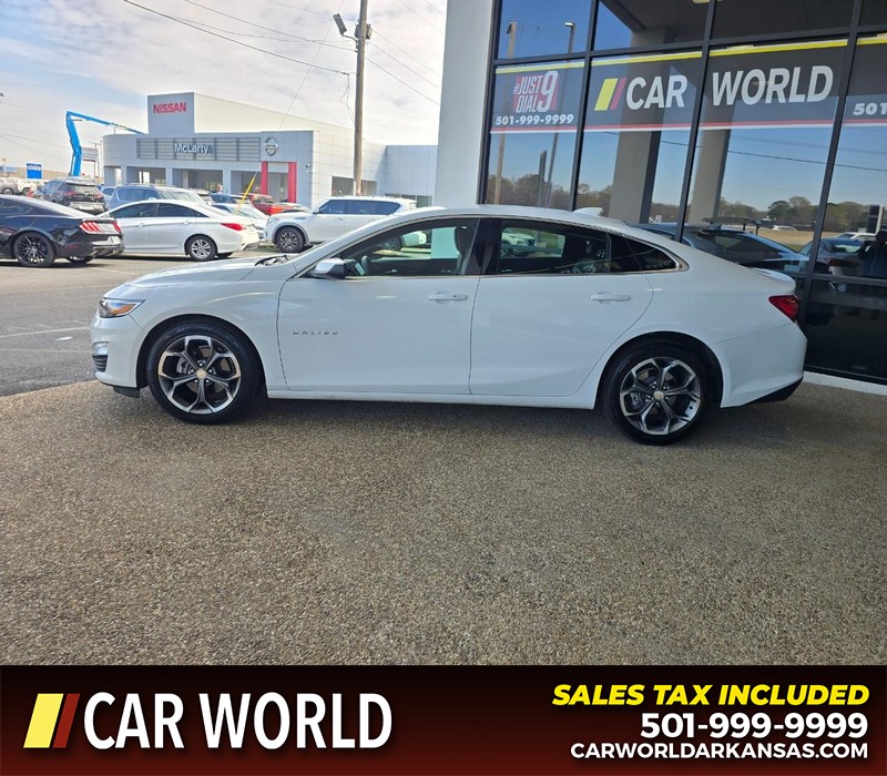 Chevrolet Malibu Vehicle Full-screen Gallery Image 4