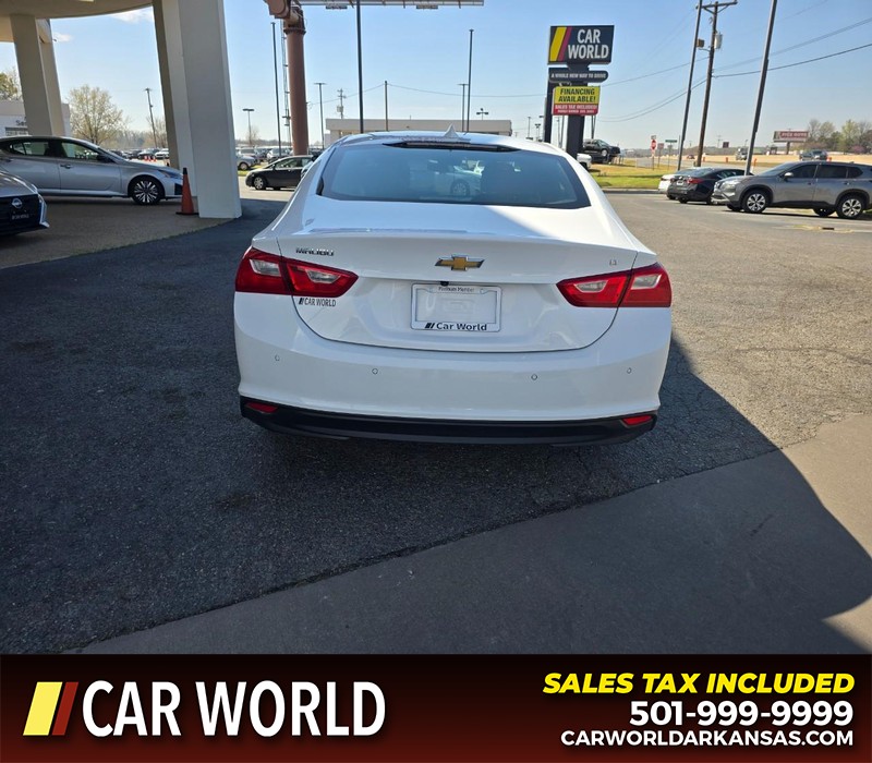 Chevrolet Malibu Vehicle Full-screen Gallery Image 5