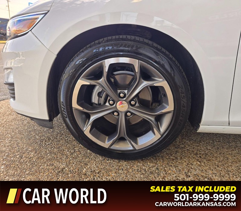 Chevrolet Malibu Vehicle Full-screen Gallery Image 6