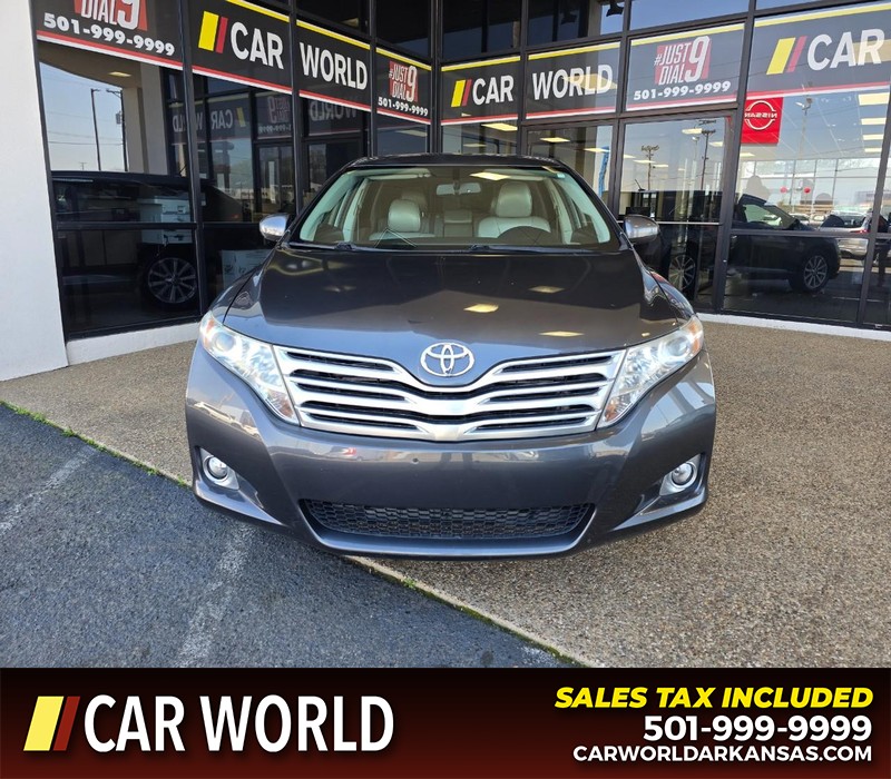 Toyota Venza Vehicle Full-screen Gallery Image 2