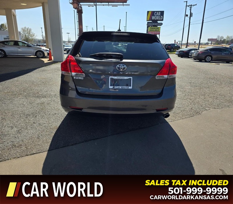 Toyota Venza Vehicle Full-screen Gallery Image 5