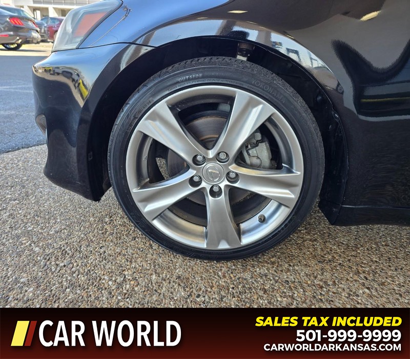 Lexus IS 250 Vehicle Full-screen Gallery Image 6