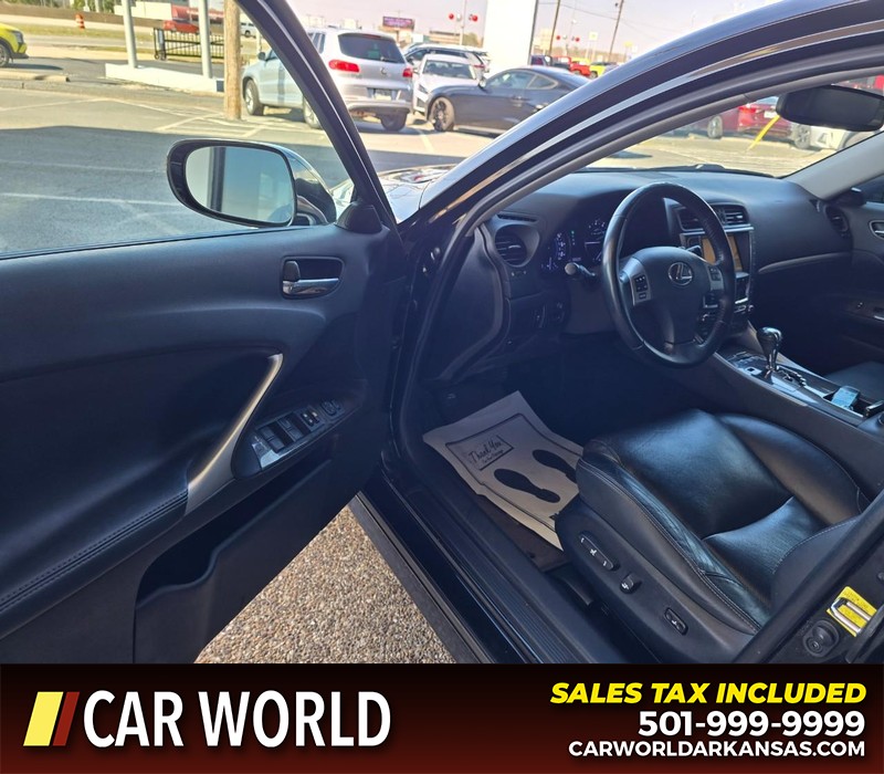 Lexus IS 250 Vehicle Full-screen Gallery Image 7