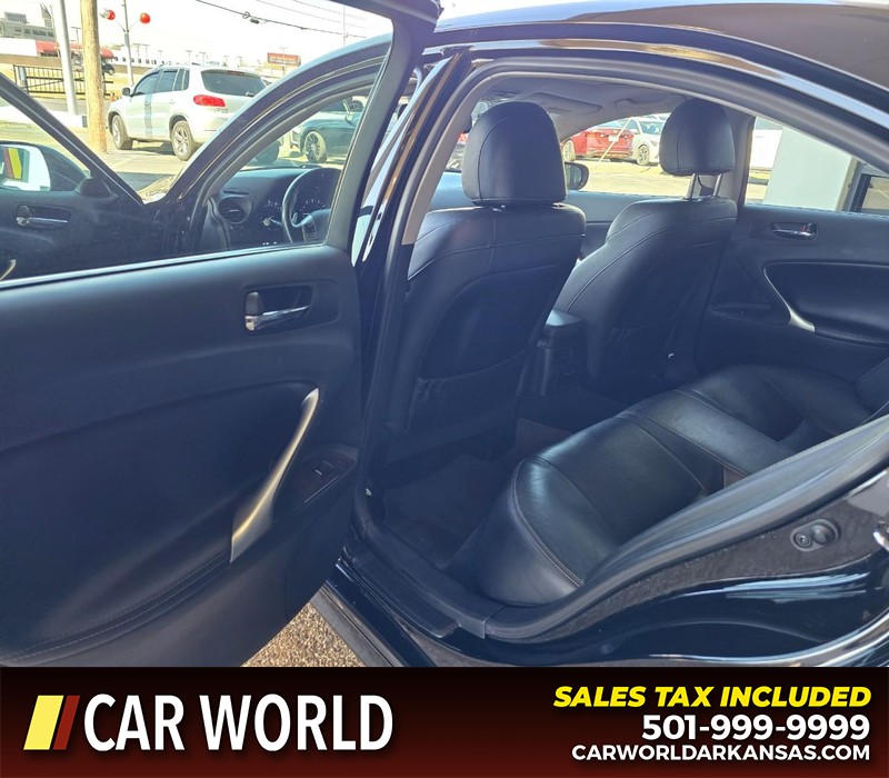 Lexus IS 250 Vehicle Full-screen Gallery Image 9