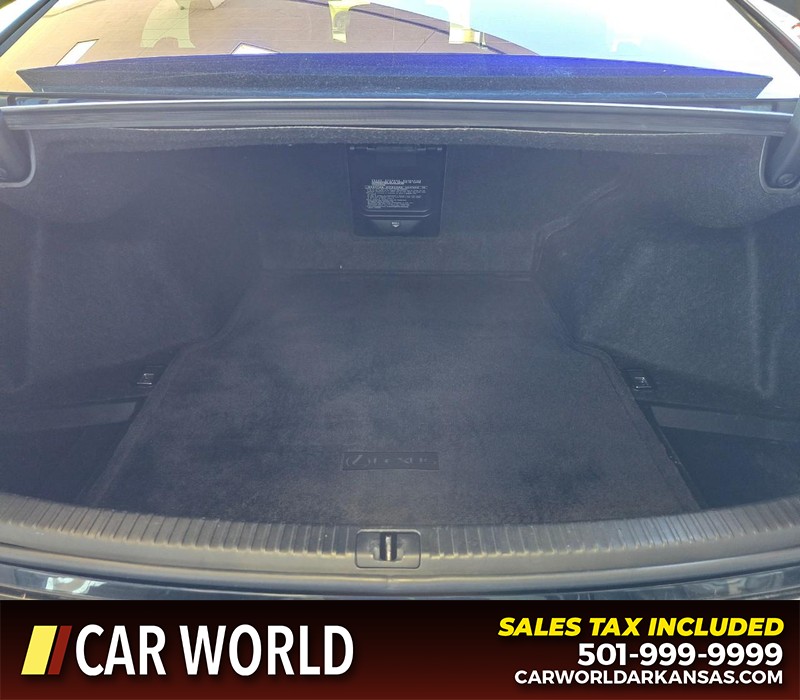 Lexus IS 250 Vehicle Full-screen Gallery Image 13