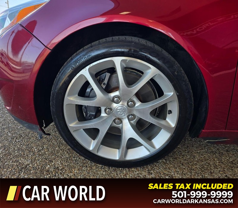 Buick Regal Vehicle Full-screen Gallery Image 6