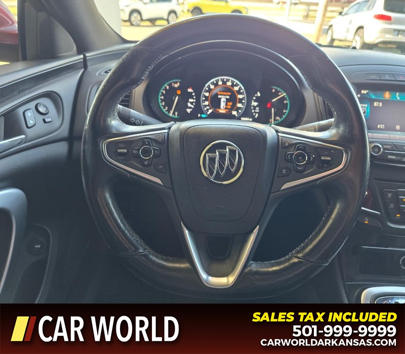 Buick Regal Vehicle Full-screen Gallery Image 15