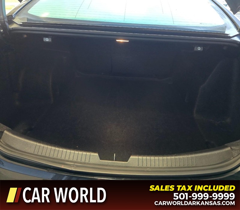 Chevrolet Malibu Vehicle Full-screen Gallery Image 13