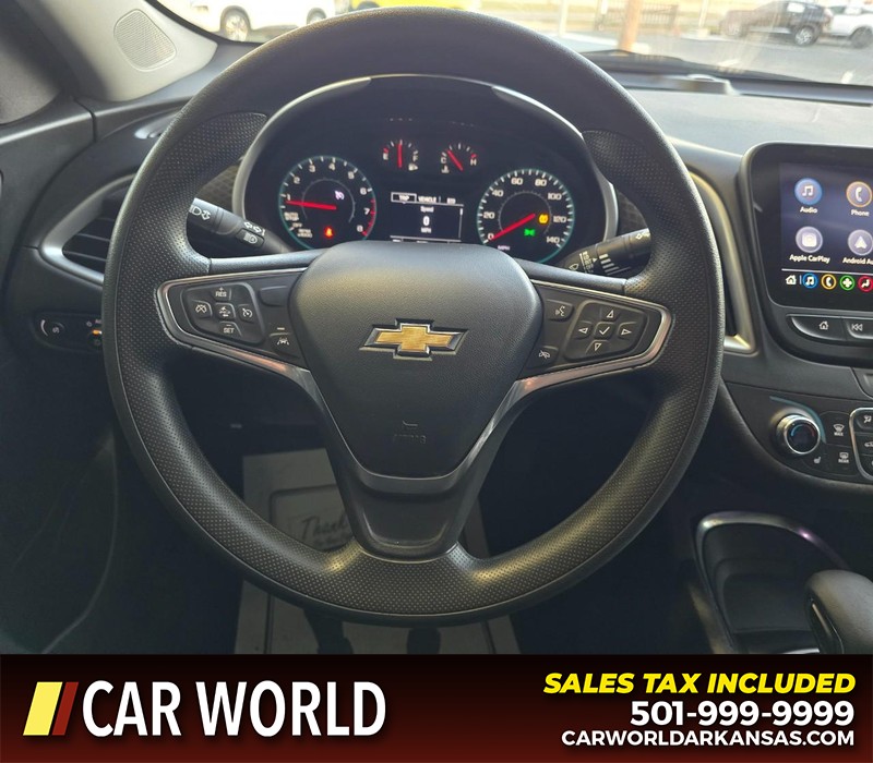Chevrolet Malibu Vehicle Full-screen Gallery Image 15
