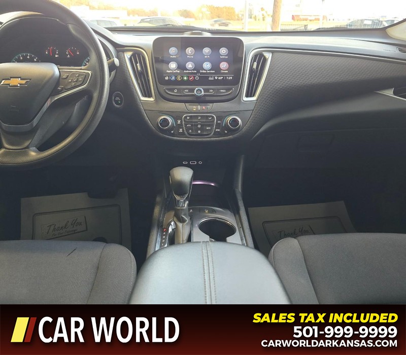 Chevrolet Malibu Vehicle Full-screen Gallery Image 18