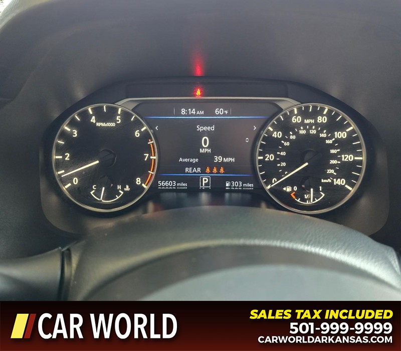 Nissan Altima Vehicle Full-screen Gallery Image 17