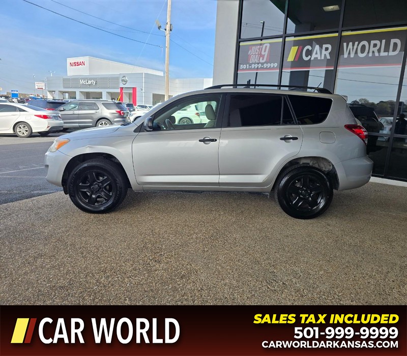 Toyota RAV4 Vehicle Full-screen Gallery Image 4