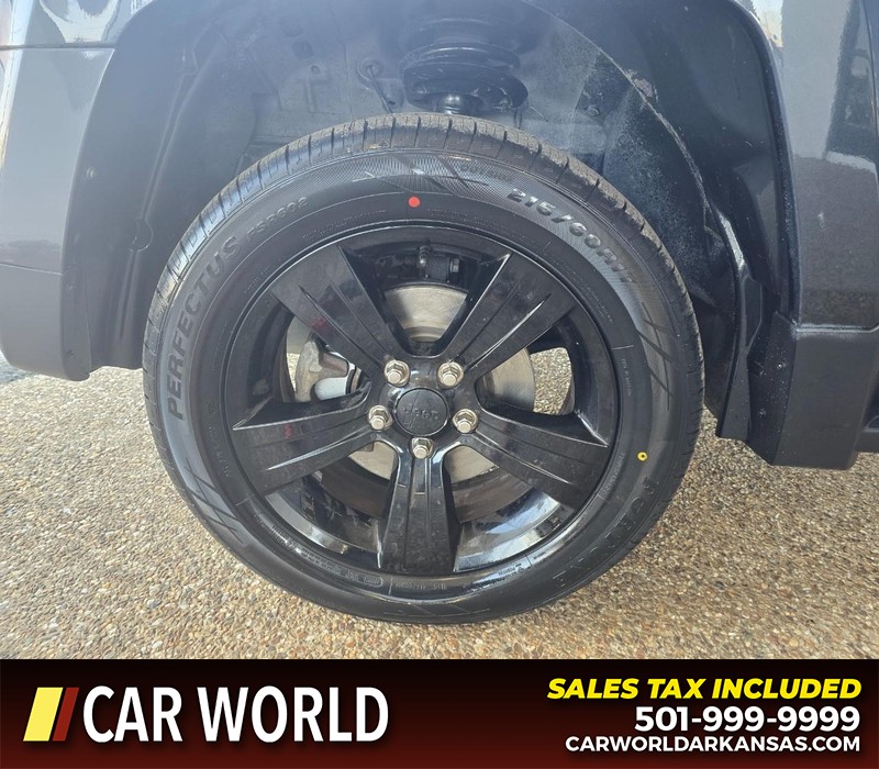 Jeep Patriot Vehicle Full-screen Gallery Image 6