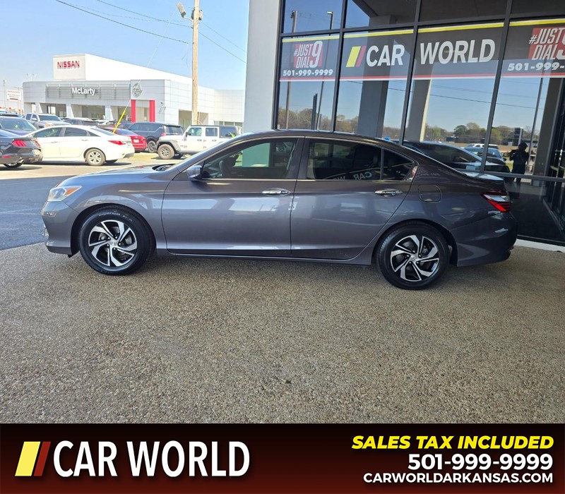 Honda Accord Sedan Vehicle Full-screen Gallery Image 4