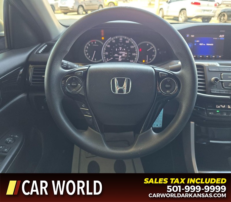 Honda Accord Sedan Vehicle Full-screen Gallery Image 14