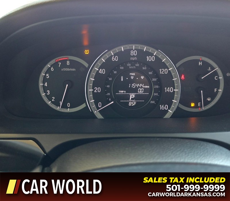 Honda Accord Sedan Vehicle Full-screen Gallery Image 16