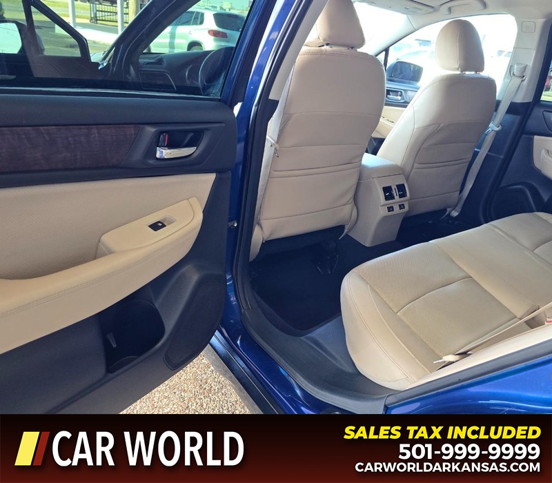 Subaru Outback Vehicle Full-screen Gallery Image 8