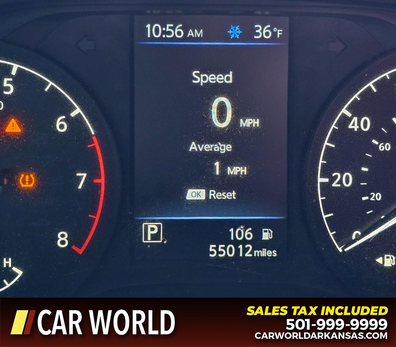 Nissan Altima Vehicle Full-screen Gallery Image 16