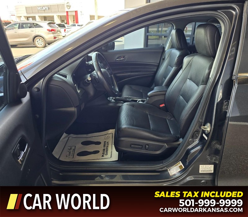 Acura ILX Vehicle Full-screen Gallery Image 8