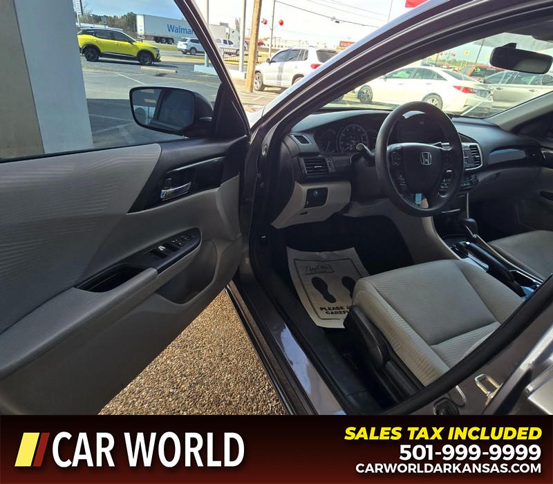 Honda Accord Sedan Vehicle Full-screen Gallery Image 7