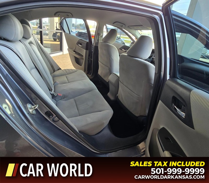 Honda Accord Sedan Vehicle Full-screen Gallery Image 13